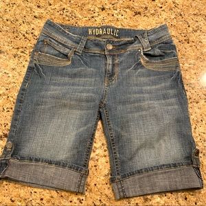 Hydraulic‎ Jean Shorts 9/10